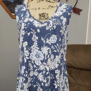 sleeveless v-neck tunic / blouse